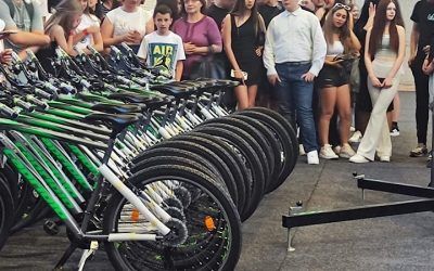 24  bicikla za đake generacije i žurka za male maturante