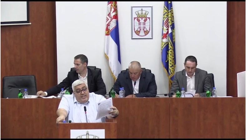 Zdravković najavio prijavu Upravnom sudu protiv predsedavajućih u lokalnom parlamentu