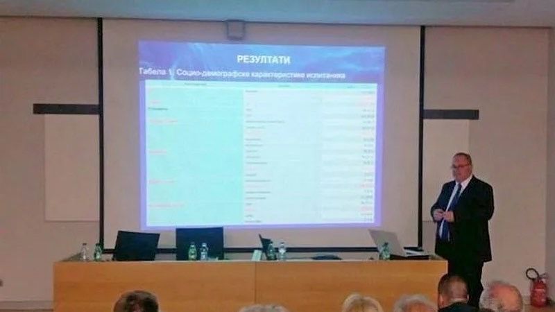 Kabinet: Tačno pre 10 godina gradonačelnik Leskovca stekao zvanje doktora nauka
