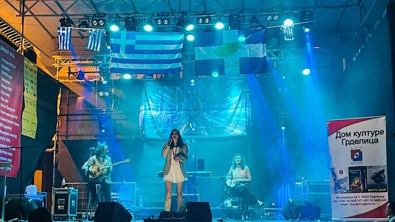 Grčko veče pretvorilo Grdelicu u malu Grčku: Muzika, giros i lomljenje tanjira