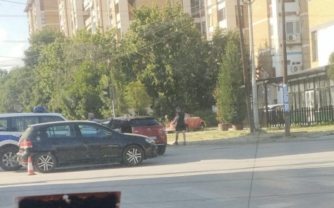 Ponovo udes na raskrsnici Mlinske i Nikole Skobaljića