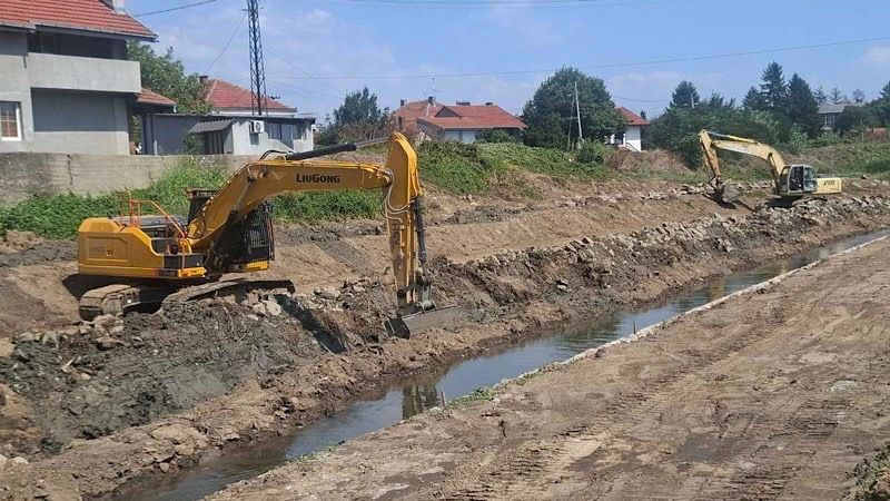 Izvode se radovi na uređenju korita reke Veternice i Jablanice u Turekovcu