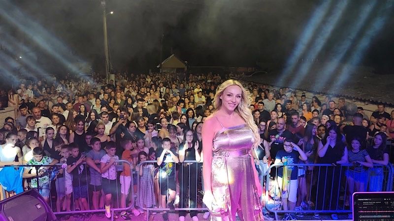 Anabela i Trik FX spektakularno zatvorili „Svetoilijske večeri“ u Pečenjevcu