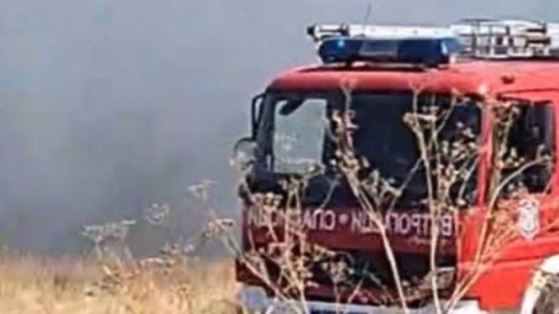 Više požara na otvorenom istovremeno u Leskovcu: Vatrogasci na terenu