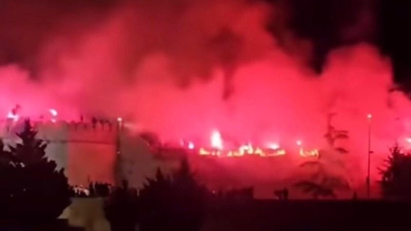 Požar na Niškoj tvrđavi posle SNS bakljade: Policija i tužilaštvo jutros na mestu događaja, opozicija najavljuje krivične prijave